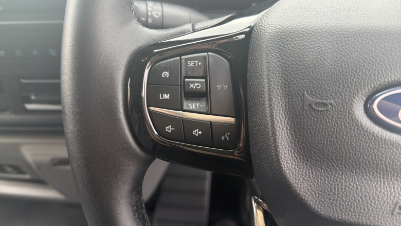 Ford Transit Custom E-320 L1 Rwd 100kW 65kWh H1 Van Limited Auto